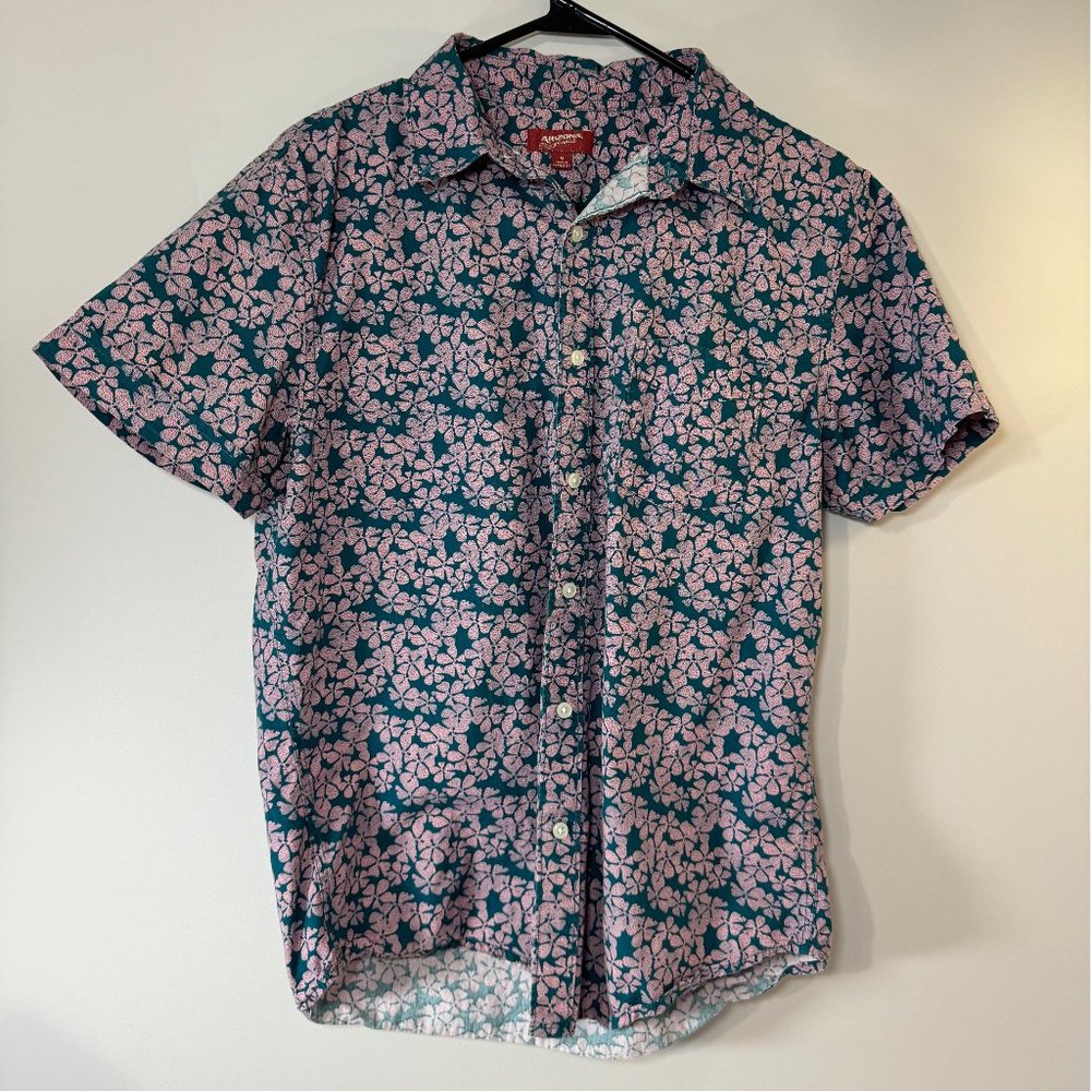 Men's Arizona Jean Co. Floral Button-Up Shirt- Medium